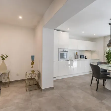 Luxury Anna Apartament